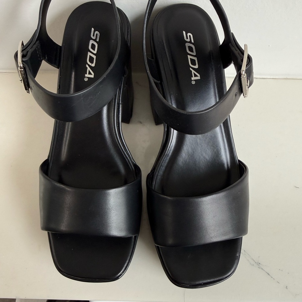 Black Platform Chunky Heel - Picture 5 of 6